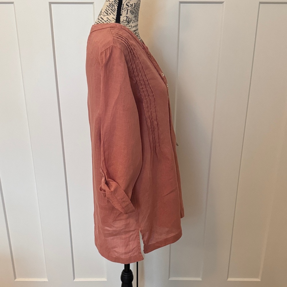 Cynthia Rowley Pintuck V-Neck Tunic in Rosewood - Picture 3 of 4